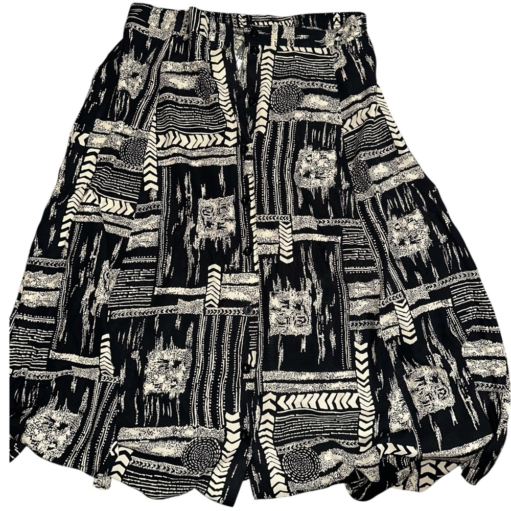Women’s basic editions skirt